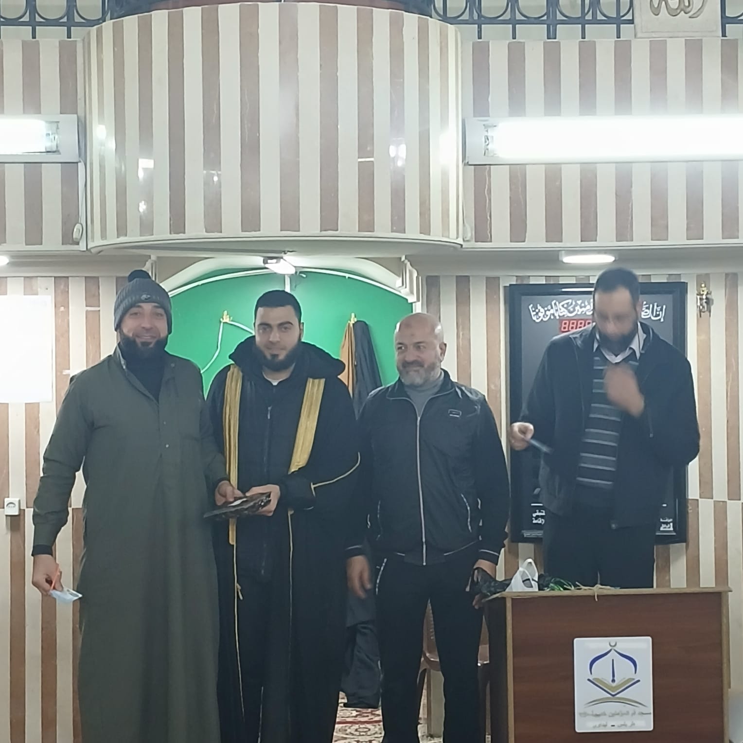 تكريم سائقي سيارات الأجرة في مسجد أم المؤمنين خديجة – رضي الله عنها – البداوي